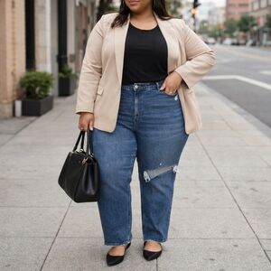 NWT Abercrombie & Fitch Curve Love 90s Straight Ultra High Rise Jeans 24S Plus S